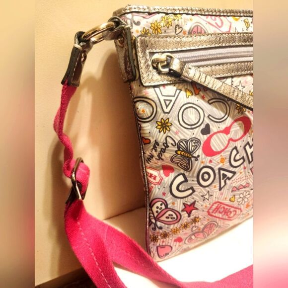 Auth. Coach "Poppy" Butterfly Graffiti Print Nylon Cross Body Bag Ret. $245 EUC - Picture 7 of 9